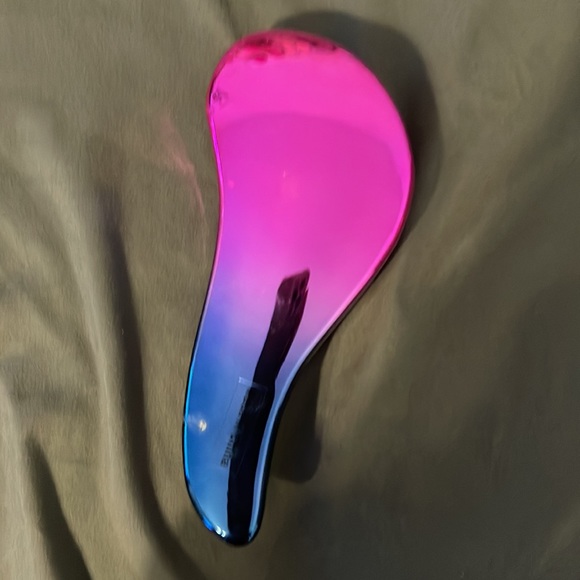 Detangle brush - Picture 2 of 2